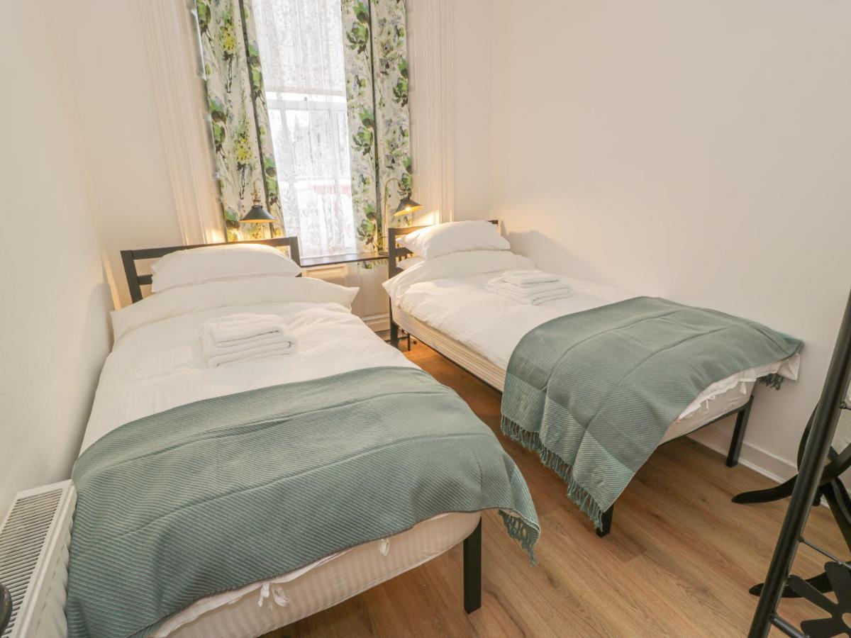 Garden Apartment Эр Экстерьер фото