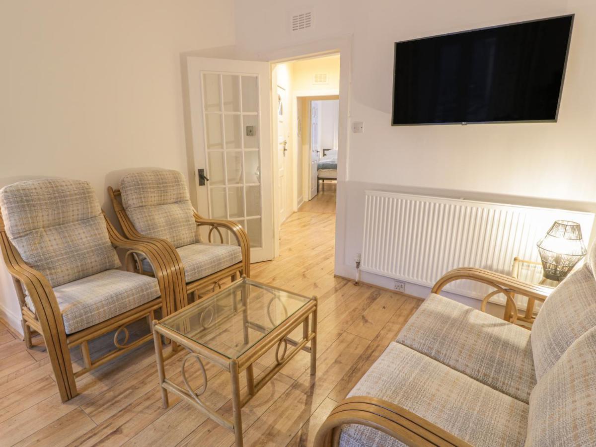 Garden Apartment Эр Экстерьер фото