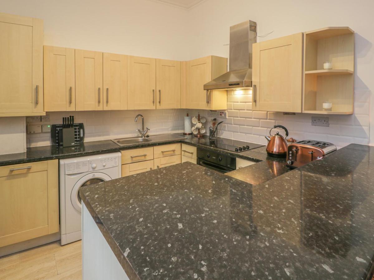 Garden Apartment Эр Экстерьер фото